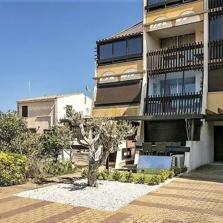 Port Venus 14 *